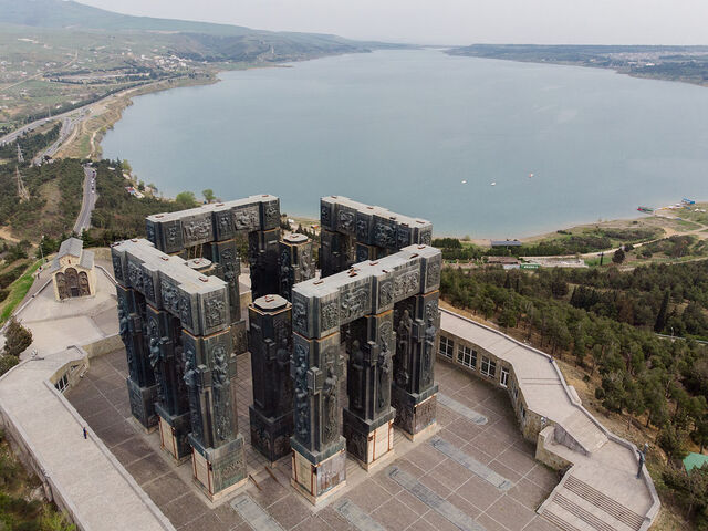 İkonik Kafkaslardan Karadeniz’e Turu | 4 Gece Konaklamalı Uçaklı İstanbul Çıkışlı
