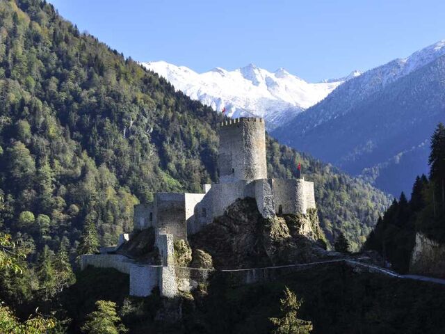 İkonik Kafkaslardan Karadeniz’e Turu | 4 Gece Konaklamalı Uçaklı İstanbul Çıkışlı Ramazan Bayramı Özel