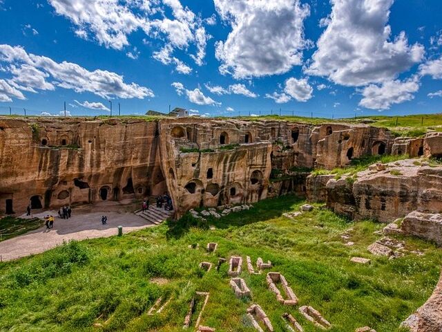 İkonik Mezopotamya Midyat Mardin  Turu |  2 Gece Konaklamalı Sabiha Gökçen Havalimanı Hareketli Sevgililer Günü Özel