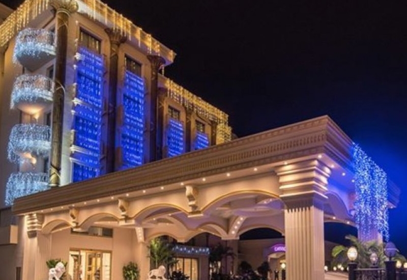Les Ambassadeurs Marina Hotel & Casino