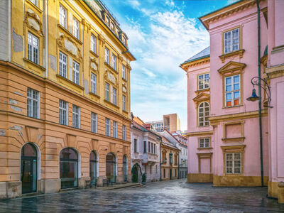 Otobüslü Orta Avrupa Masalı Turu (Tüm Çevre Gezileri ve Ekstra Turlar Dahil) İzmir & Manisa & Balıkesir & Çanakkale Çıkışlı