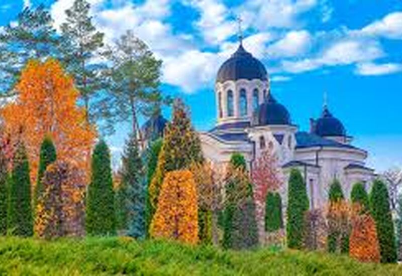 SAKLI ÜLKELERİN İZİNDE, EŞSİZ MOLDOVA Vizesiz Noel Pazarları Turu Hisky Hava Yolları İle 3 Gece 4 Gün