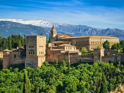 İzmir Kalkışlı Comfort İspanya & Endülüs Turu Sun Express Hava Yolları ile 7 Gece Ekstra Turlar Dahil MAD-BCN 2026