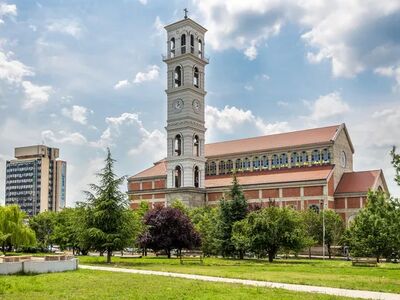 Balkan Üçgeni Turu Yılbaşı Özel Türk Havayolları İle 4 Gece 5 Gün