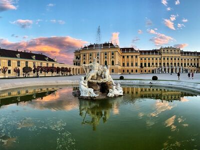 İzmir Çıkışlı Prag & Viyana & Budapeşte Turu SunExpress Hava Yolları İle 7 Gece 8 Gün (Yol üstü Bratislava ve Cesky Krumlov Turları Dahil)