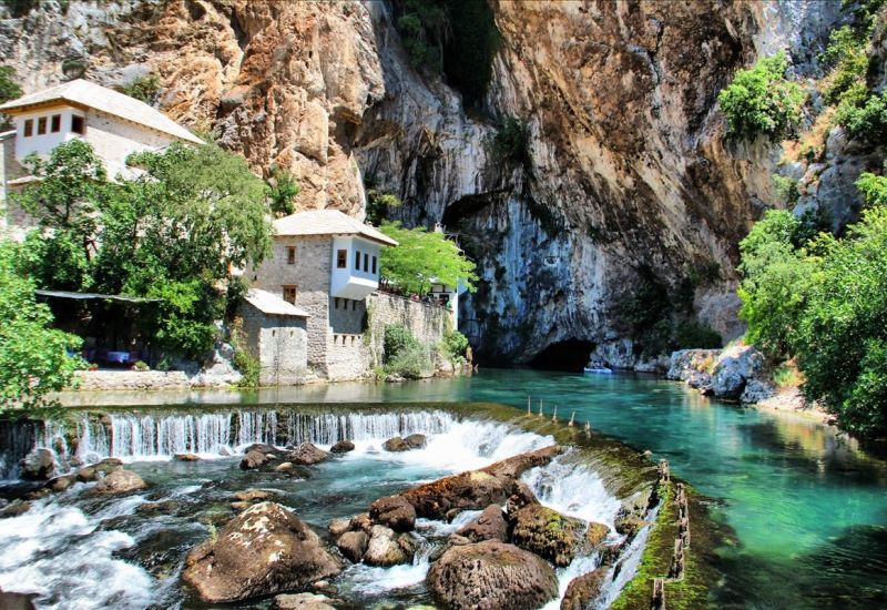 Ankara Çıkışlı Kosovalı Büyük Balkanlar Turu AJet ile Extra Turlar ve Akşam Yemekleri Dahil SKP-SKP