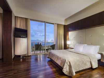 Ankara Çıkışlı Kıbrıs 5* Acapulco Resort Hotel Ajet İle Tam Pansiyon 4 Gece ( Otel + Uçak + Transfer)
