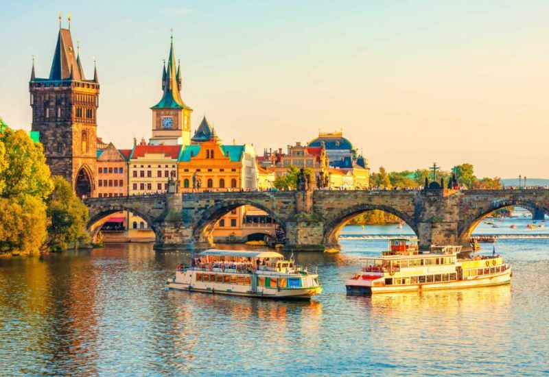 BÜYÜK ORTA AVRUPA TURU Pegasus Hava Yolları İle 7 Gece 8 Gün (BUD-PRG)