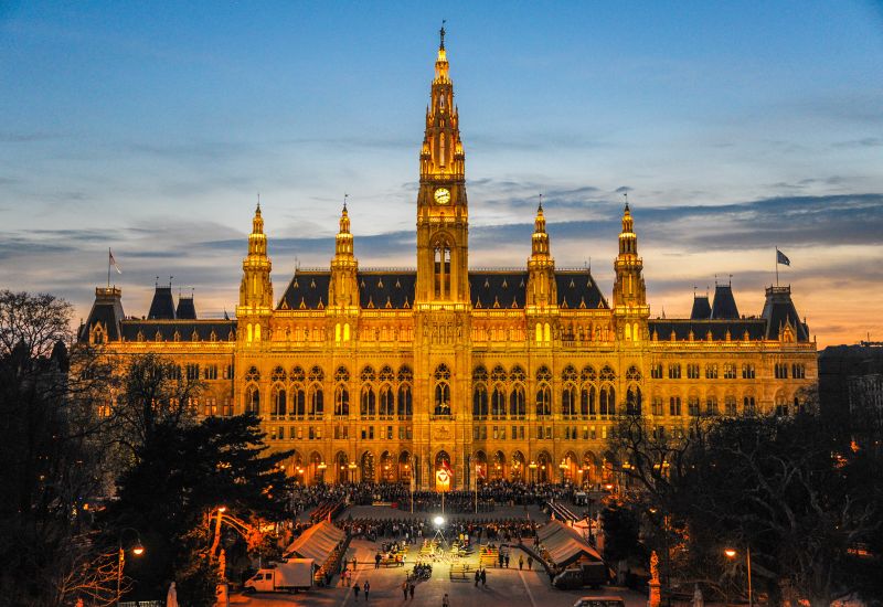 BÜYÜK ORTA AVRUPA TURU Pegasus Hava Yolları İle 7 Gece 8 Gün (BUD-PRG)