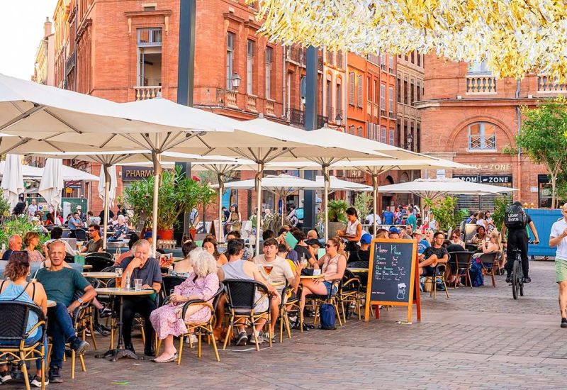 BASKLAR VE GÜNEY FRANSA Pegasus Hava Yolları İle 5 Gece 6 Gün (MRS-BIO)