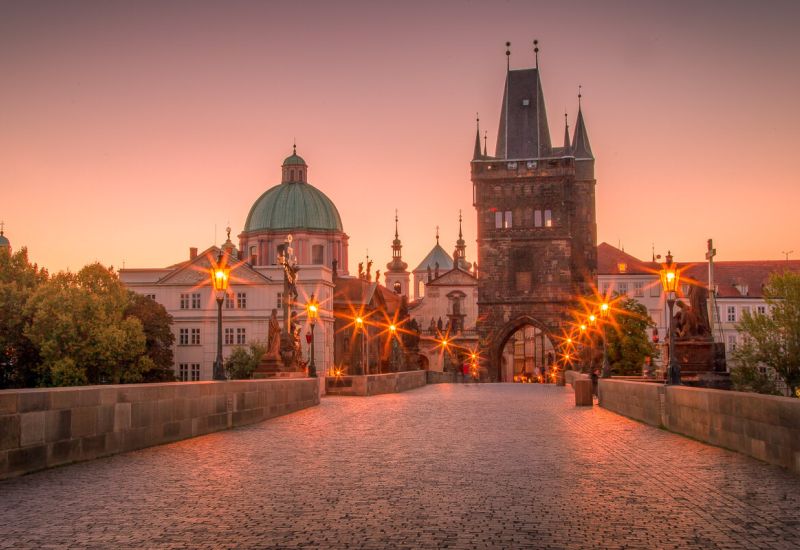 Bohemya'nın Işıltısı Prag Turu 4 Gece Ajet Havayolları İle Yaz Dönemi