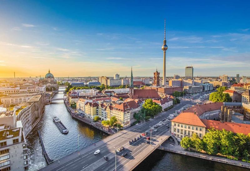 ALMANYA & POLONYA 7 Gece 8 Gün KIŞ 2026 (BER-BER)