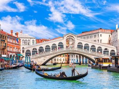 İZMİR’den İTALYA & FRANSA & İSPANYA TURU 7 Gece Sun Express Gidiş - THY Dönüş BCN-MXP