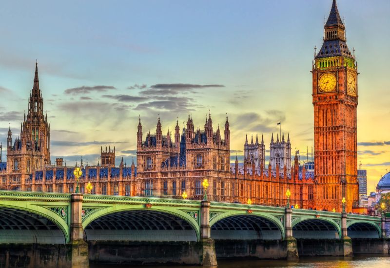 İNGİLTERE ve İSKOÇYA İKONLARI TURU Türk Hava Yolları 5 Gece 6 Gün